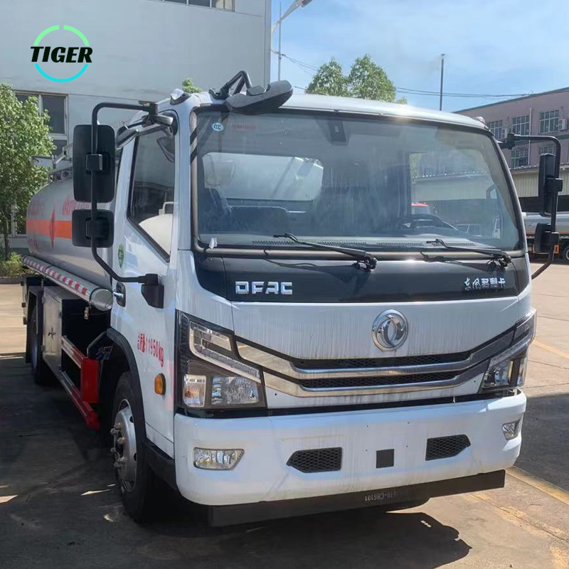 Грузовики Dongfeng 5 тонн, 7 тонн, 5000 000 л
