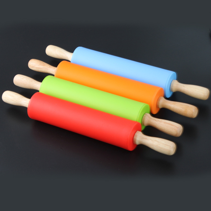 Silicone rolling pin with solid wood handle