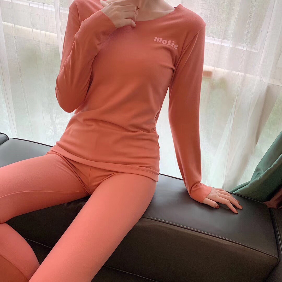 2021 Wholesale Cheap Winter Thin Round Collar Slim Body Warm Thermal Underwear Suit For Women