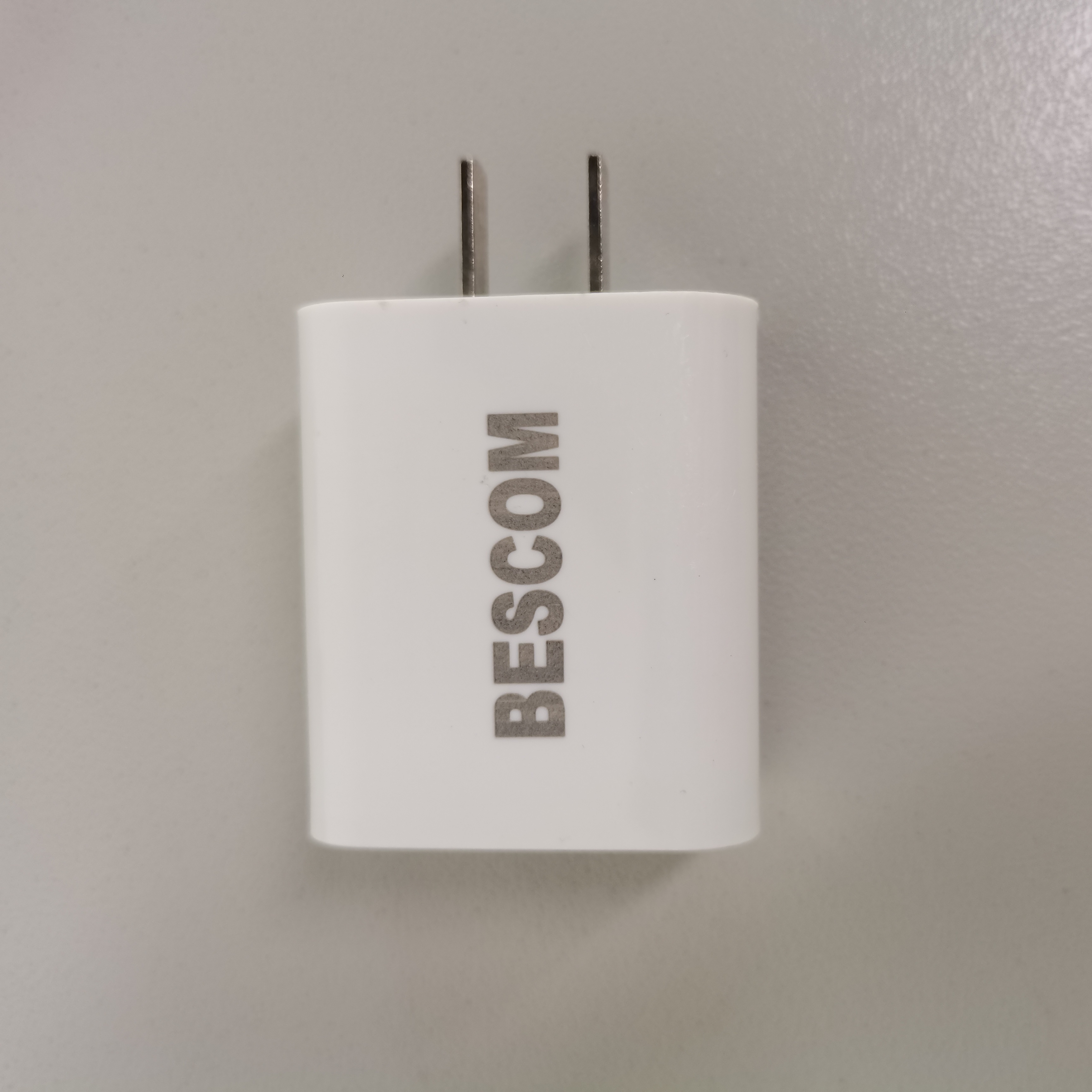 BESCOM fast charger 18W 3A QC 3.0 USB Charger Quick Charge QC3.0 Wall Adapter EU / US Plug Mobile Phone Charger