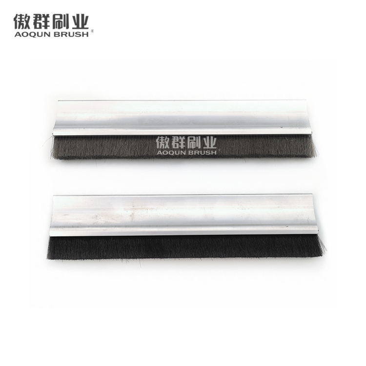 Factory Supply Long Handle Wire Stripping Brush Stainless Steel Fine Wire Brush for Removing Rust and Surface Preparation