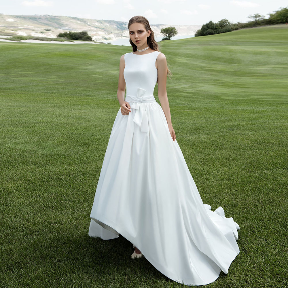2021 High Low Sheath Satin Wedding Dresses Robe De Mariee Beading Appliques Buttons Up Back Bow Simple Wedding Gowns