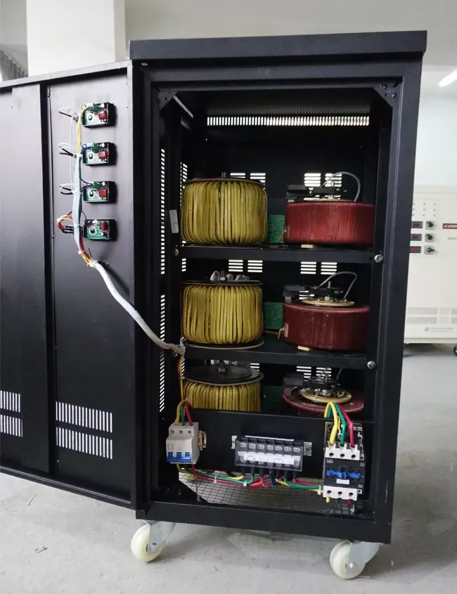 Tns-30 кВт, 3 фазы автоматический регулятор напряжения