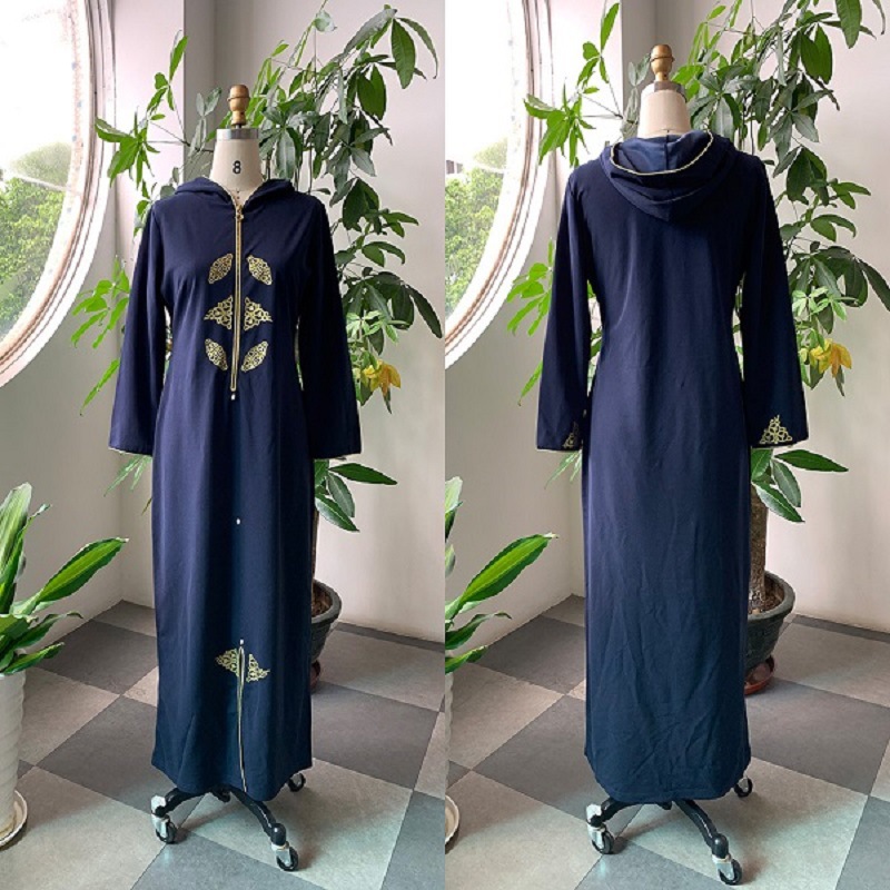 Arabian Style Plus Size Muslim Cotton Blend Hooded Abaya Long-sleeved Islamic Dresses Bronzing Flower Solid Color Maxi Dress