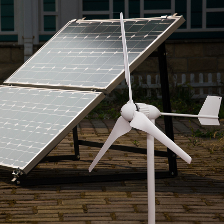 2KW Off Grid Solar energy systems Combine With 1KW Wind Turbine 24V 48V For Residential Use
