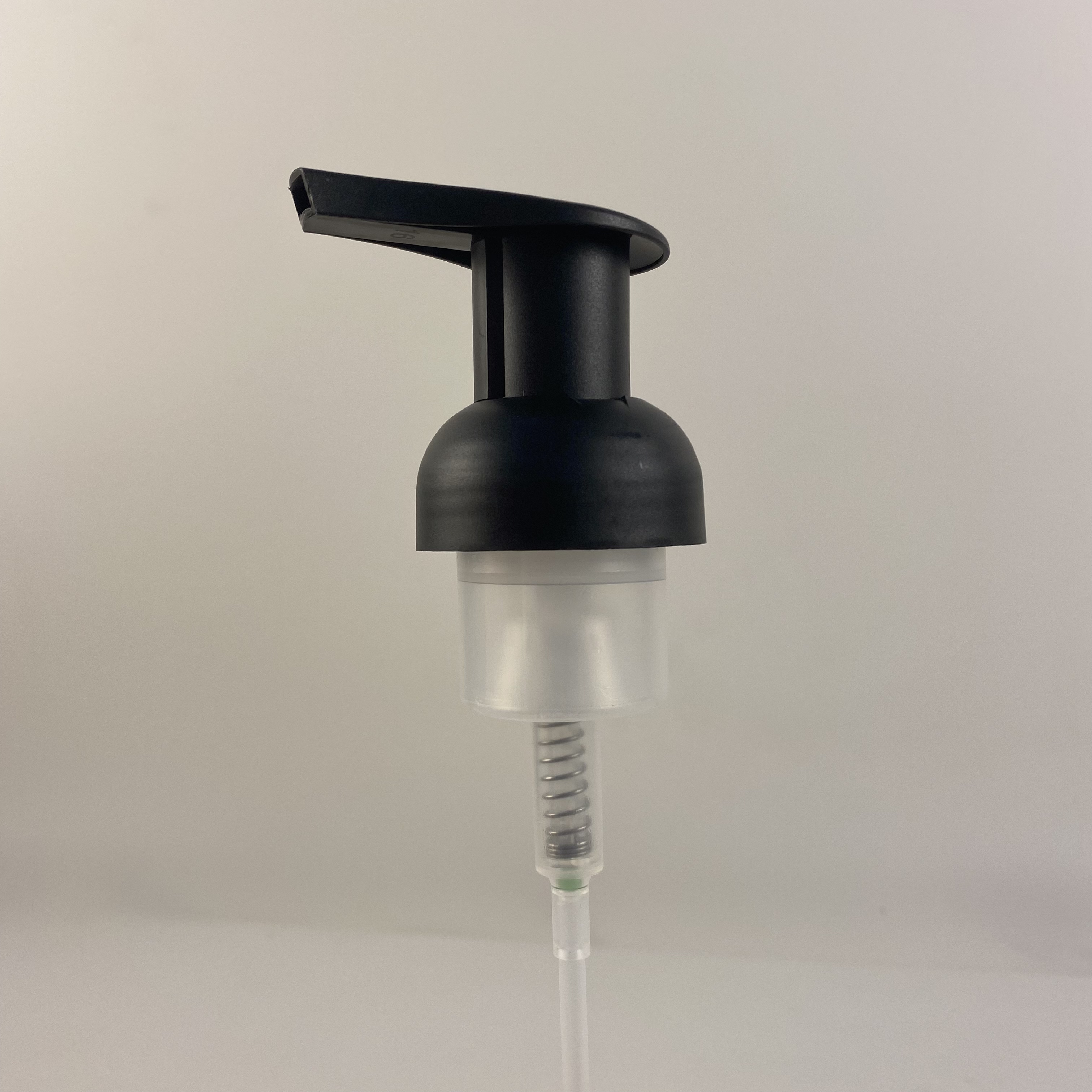 40 42mm wholesale cosmetic plastic pp matt soap dispenser foam pump