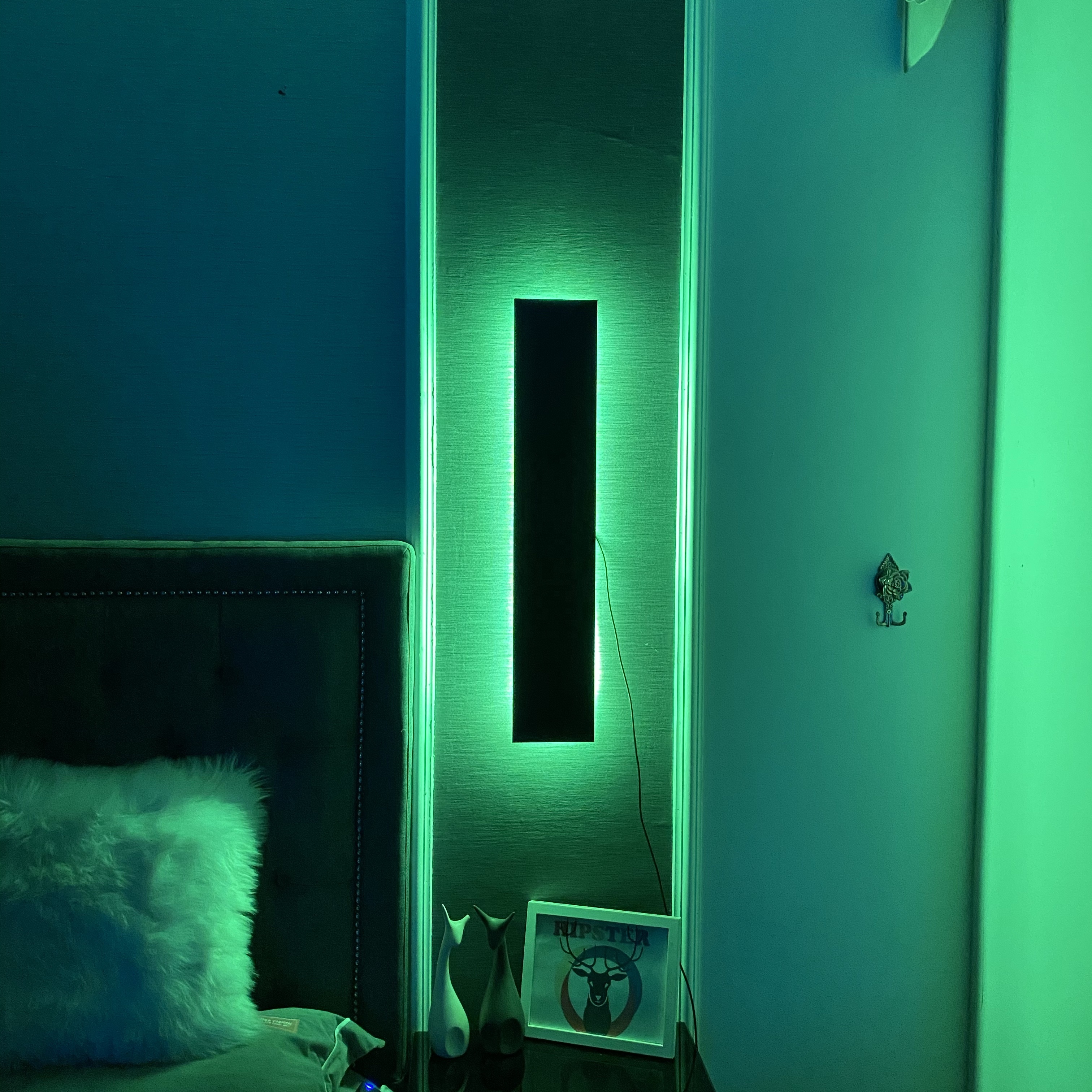 Современная настенная лампа RGB для гостиной, спальни, скандинавские цветные Настенные светильники с регулируемой яркостью, настенное бра с дистанционным управлением, осветительные приборы