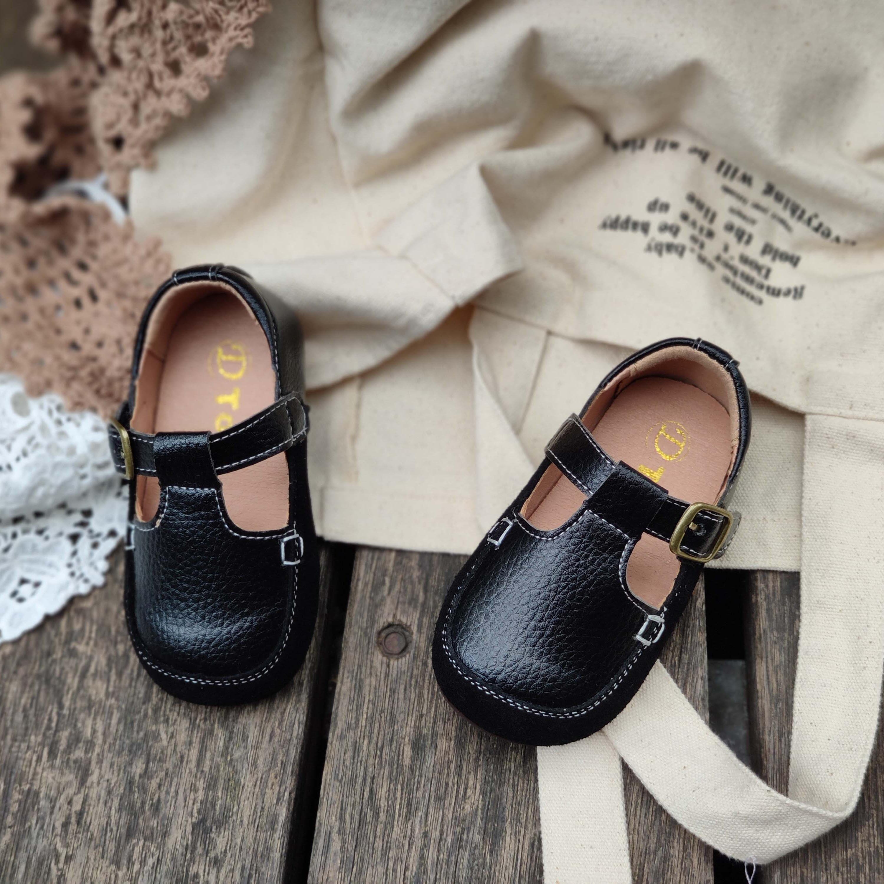 Buckle children's hard sole leather T-shaped strip children's dress casual shoes