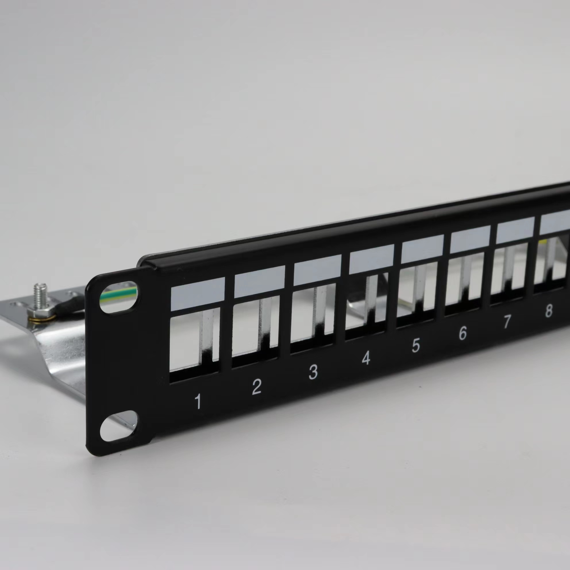 Заводская оптовая цена 16 24 48 портов Cat5e cat6 cat 6 Cat6a cat7 UTP stp патч-панель стойка
