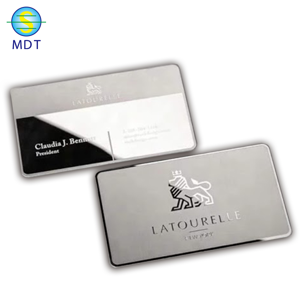 Серебристая металлическая карта из нержавеющей стали MDT FE06
