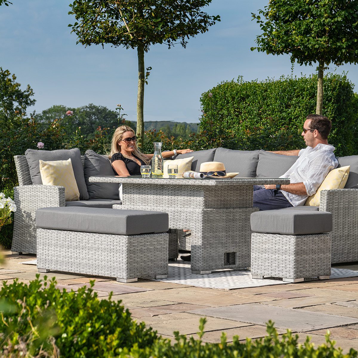 Rattan Garden Lounge Sofa Chair Set Use High Class Sofa Set Alum Plastic 2020 New for Hotel Wedding Black Champion White Frame