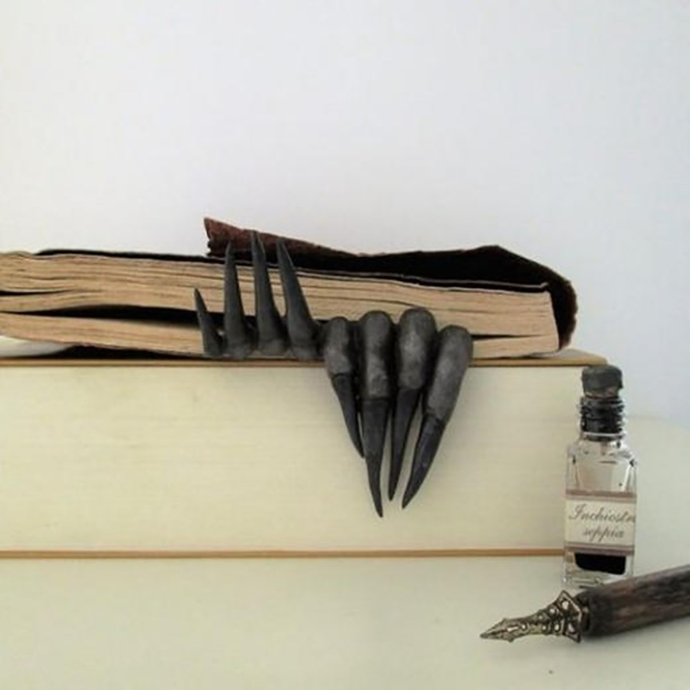 Thriller Devil's Hand Bookmark Stylish Devil's Hand Resin Bookmarks Halloween Bookmark Gift for Friends