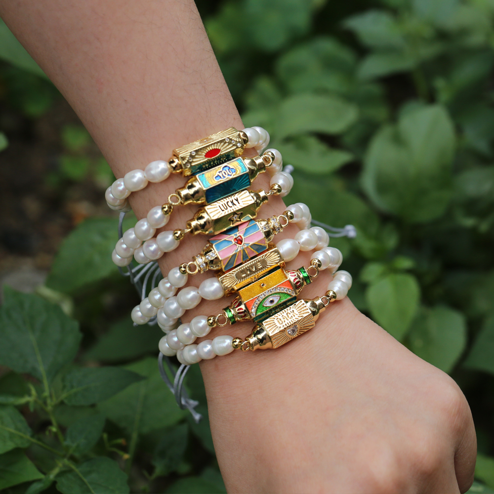 Wholesale cute lucky candy charm elastic adjustable genuine freshwater pearl bracelets bulk pearl bracelet jewelry