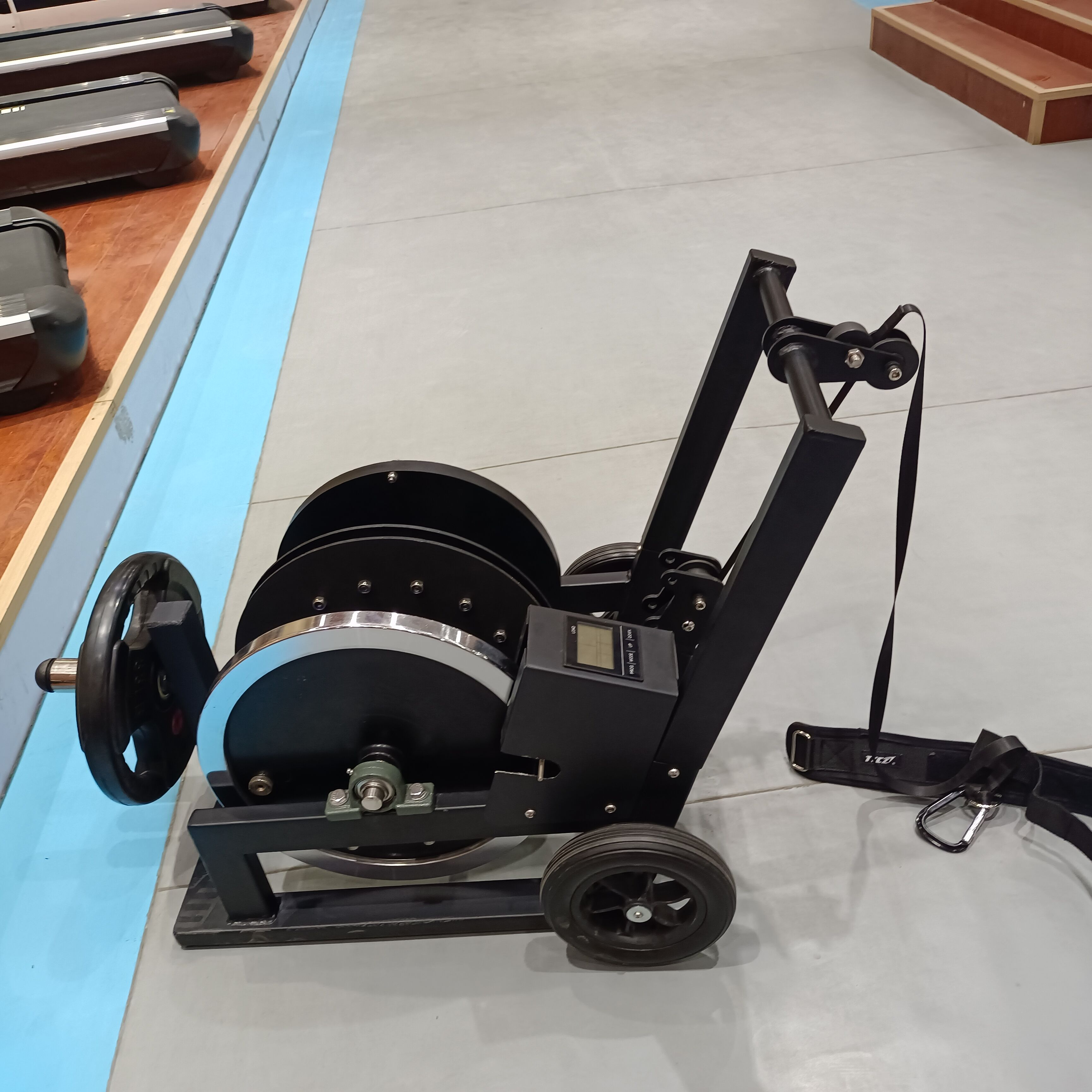 Resistance training cardio strength machine for endurance explosive power training