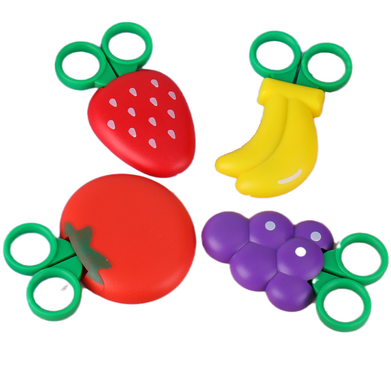Children's Fruit Magnetic Suction Scissors Kindergarten Student Scissors Cute Mini Cartoon Round Head Scissors Hand-cut Paper