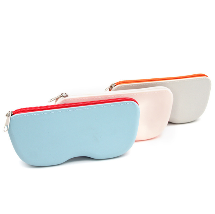 2021 Hot sale BPA Free Leakproof Reusable Silicone storage waterproof cosmetics candy glasses bag