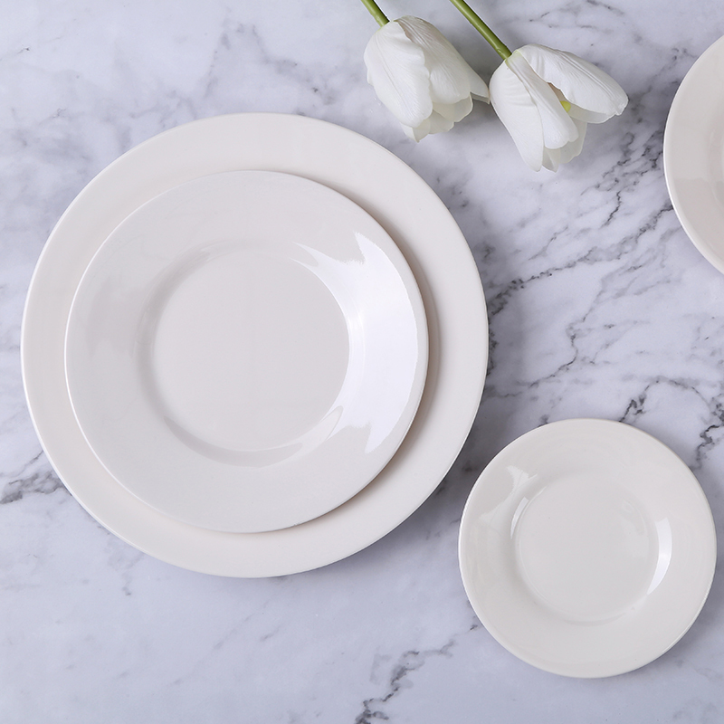 Custom logo Melamine Round White Dinner Plates Reusable Serving Dishes Modern Tableware Restaurants Matte Dinnerware