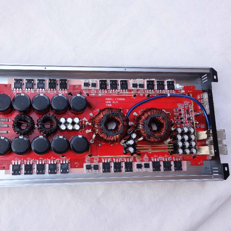 Высокая мощность низкая цена 12V подойдет как для повседневной носки, так блок класса D 3000 Вт SPL автомобильный усилитель