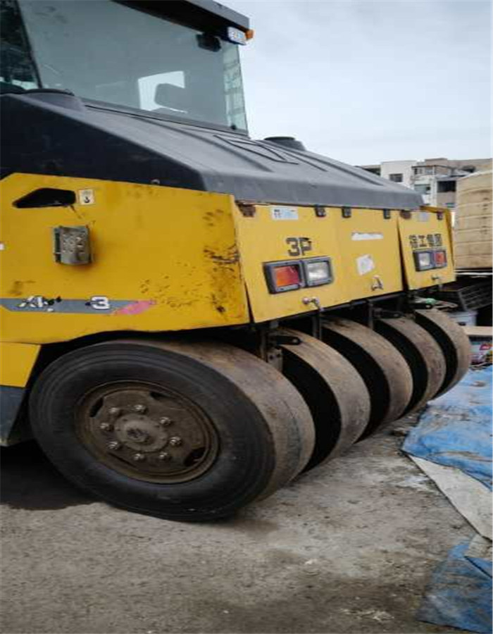 Used condition XP163J road roller