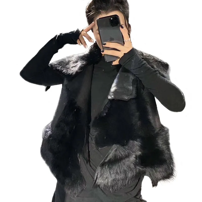Hot Sale Ladies Winter Fashionable Leather Waistcoat Genuine Tuscany Fur Gilet Real Fur Vest Women