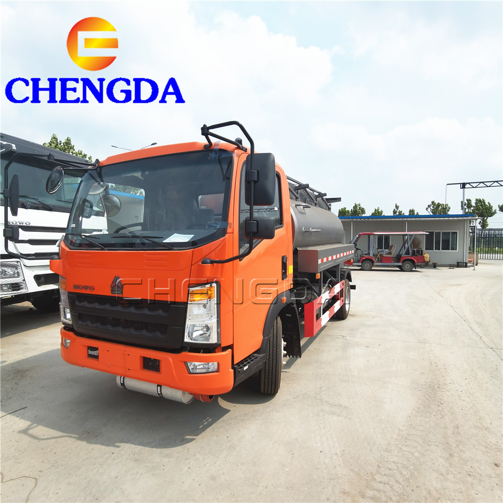 13000L 12ton 6 wheeler HOWO fuel oil tank truck