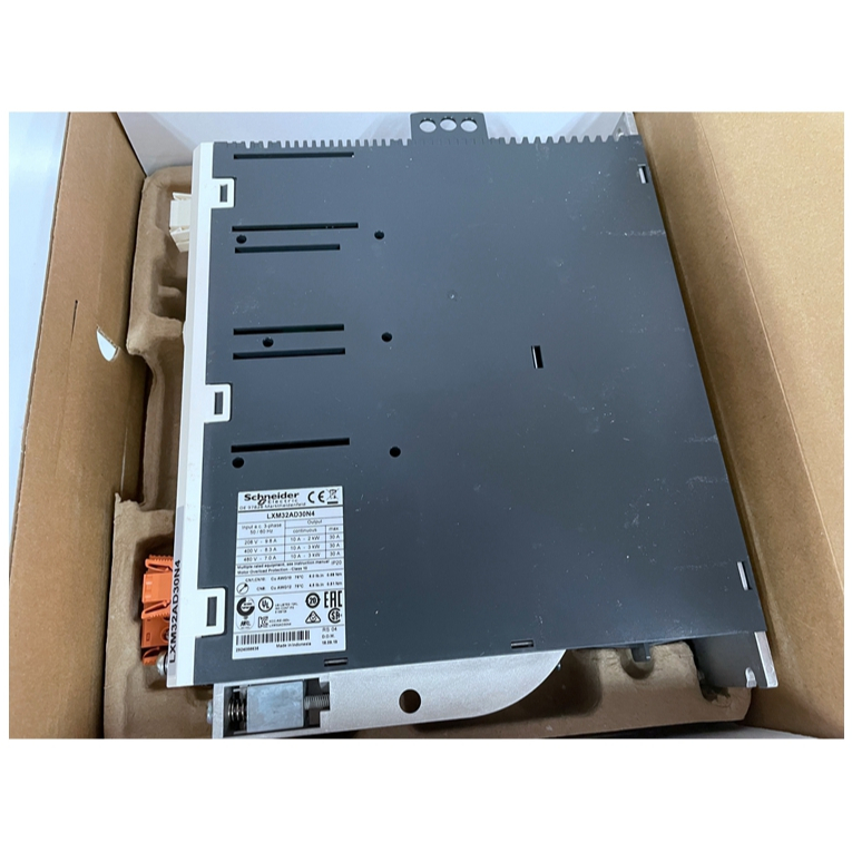 LXM32AD30N4 Motion servo drive Lexium 32 three phase supply voltage 208/480 V 3 kW