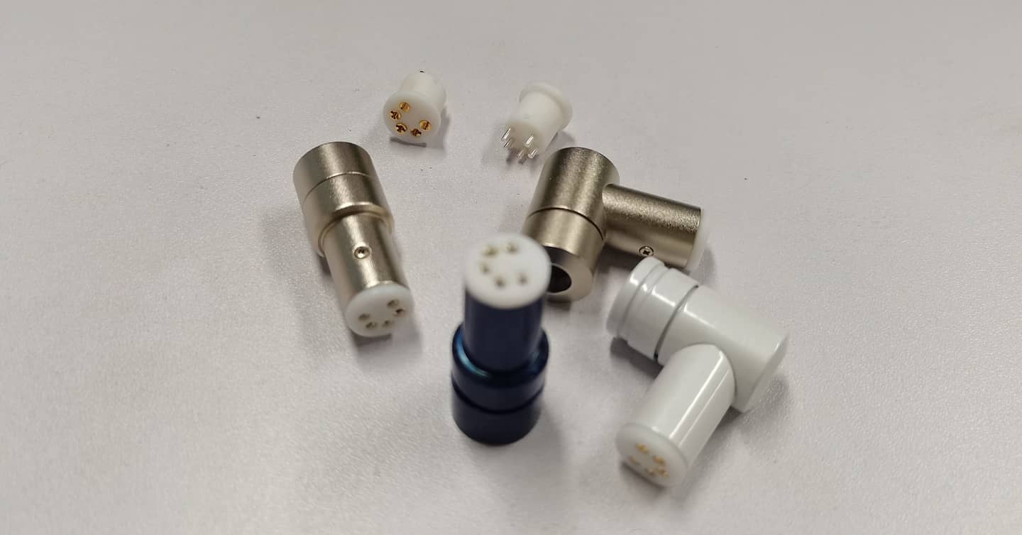 Позолоченный коннектор Rasantek 5P для аудиопроигрывателя HIFI