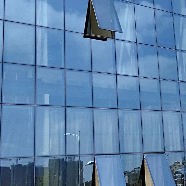 low-e glass aluminum frame curtain wall