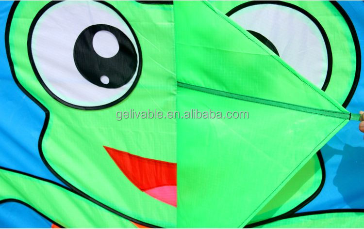 Weifang cartoon lovely large smooth flying children frog triangle kite