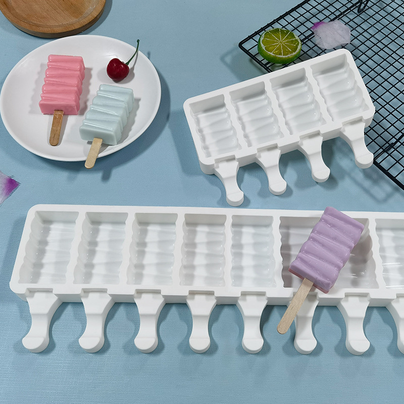 Popsicle Molds 4 Pieces Silicone Ice Pop Molds BPA Free Popsicle Mold Reusable Easy Release Ice Pop Maker/