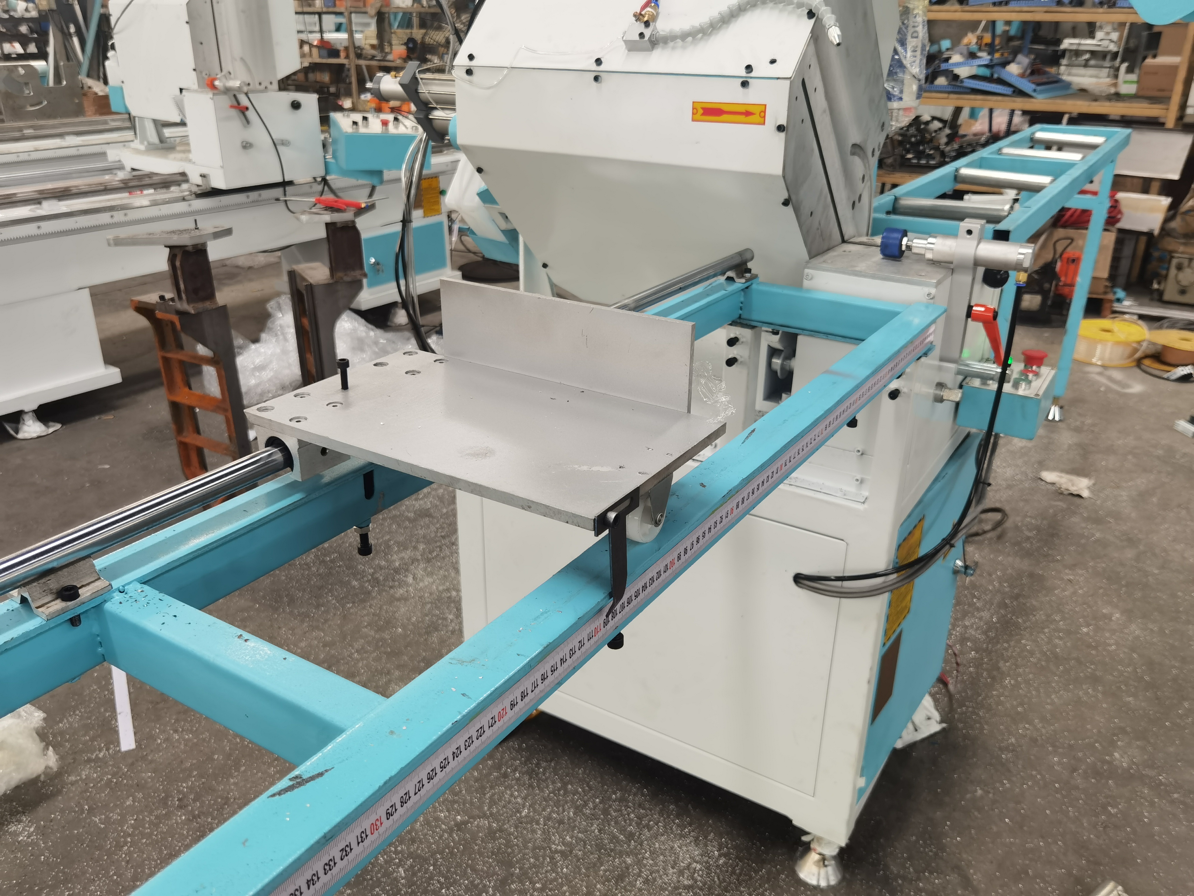 Automatic Single Head Cutting Saw For Aluminum