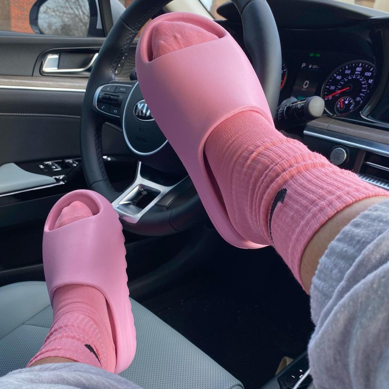 Летние уличные тапочки Yezzy Yeezy для мужчин, Тапочки розового цвета Yeezy, 2021