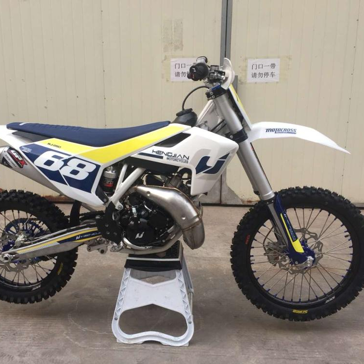 Высокая производительность с водяным охлаждением Байк 250CC по бездорожью 2-х тактный двигатель мотоцикла
