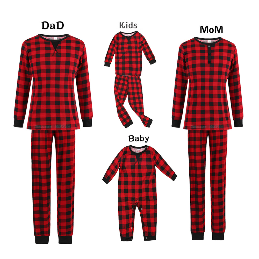 2021 Fancy Trendy Christmas Themed Pajamas Sets Custom Print Daily Home Sleepwear