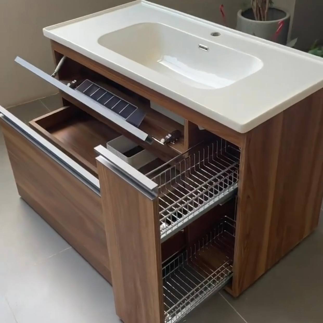 Chaozhou Factory-built Multi-functional Storage Shelf Luxury Modern Bathroom Vanity Made By Plywood Wall Mounted Bathroom Sink