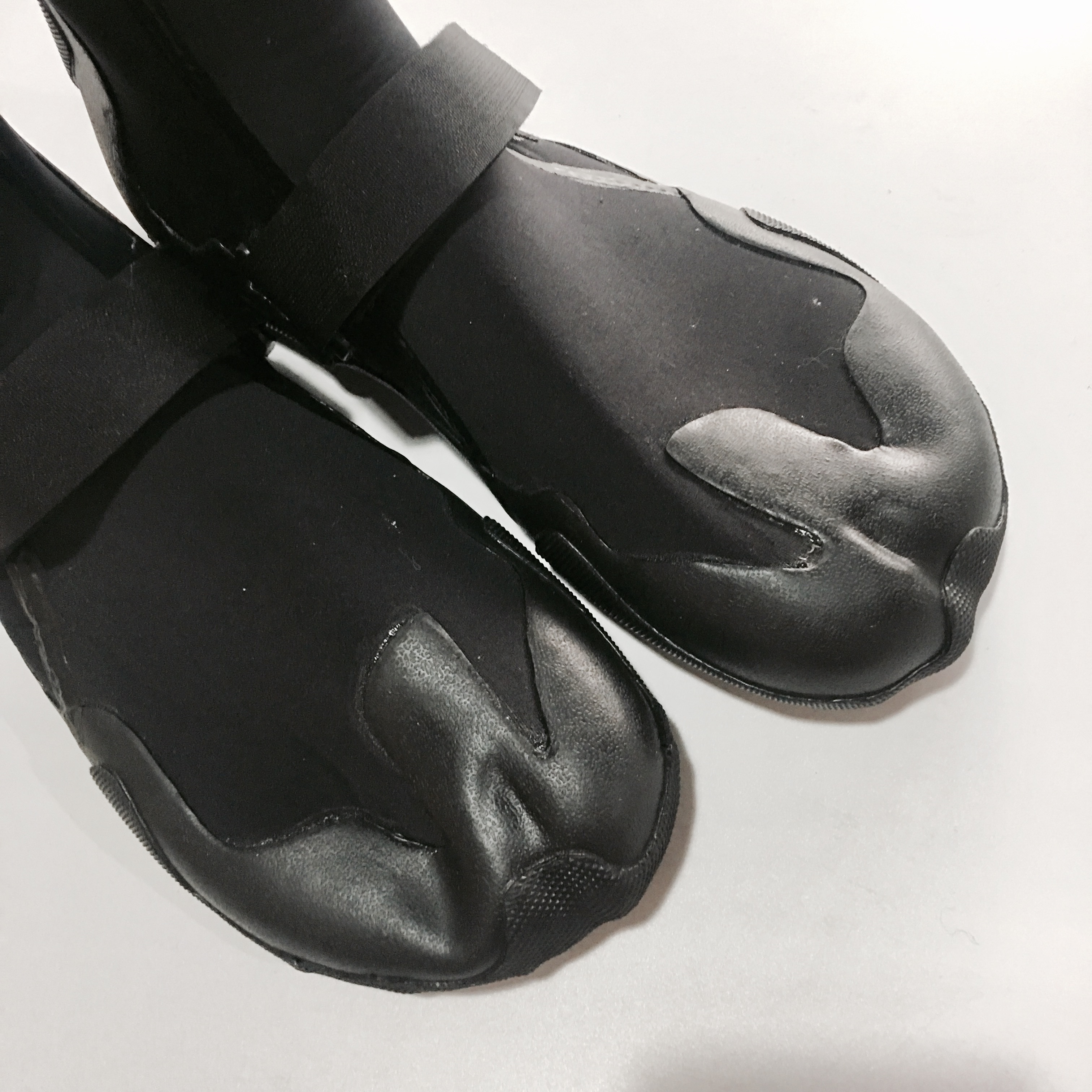 Oem Odm Black Color No-slip Rubber Durable Waterproof Scuba Neoprene Beach Surfing Diving Boots