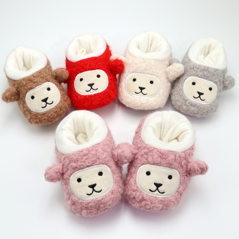 YSXC 2021 Winter New Design Fluffy Soft Touch Cute Animal Pattern Lamb Hair Newborn Baby Booties With Socks