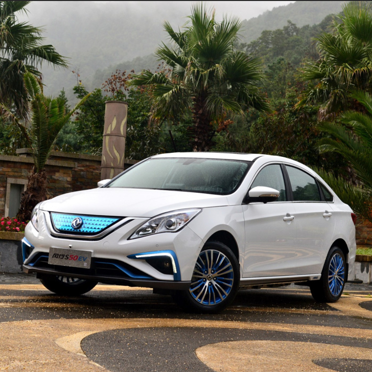 Dongfeng EV S50 седан автомобиль с новыми внешними элементами и высококлассным дизайном интерьера ev транспортное средство для экспорта