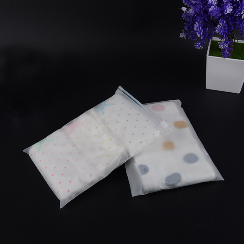 Многоразовые матовые пластиковые слайдер для хранения CPE Zip Lock упаковка сумка для одежды