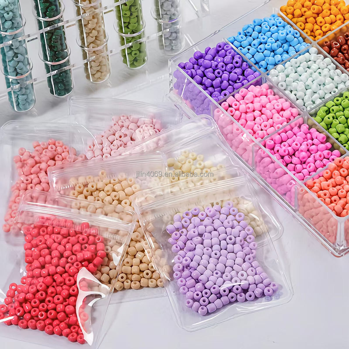 4mm Shining Pearl color glass rice seed beads DIY Bracelet 50g & 450g packaging clothing accessories wholesale