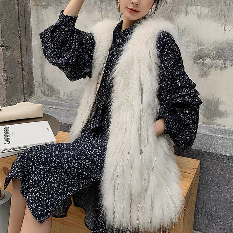 Fashionable Ladies Knitted Raccoon Fur Gilet with Sequin Vest