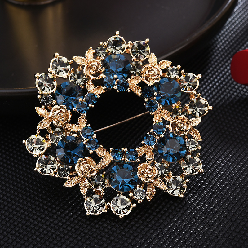 Австрийским кристаллом, высокое качество, 18k золотое покрытие 3D Металлическая роза цветок, брошь на шпильке, для