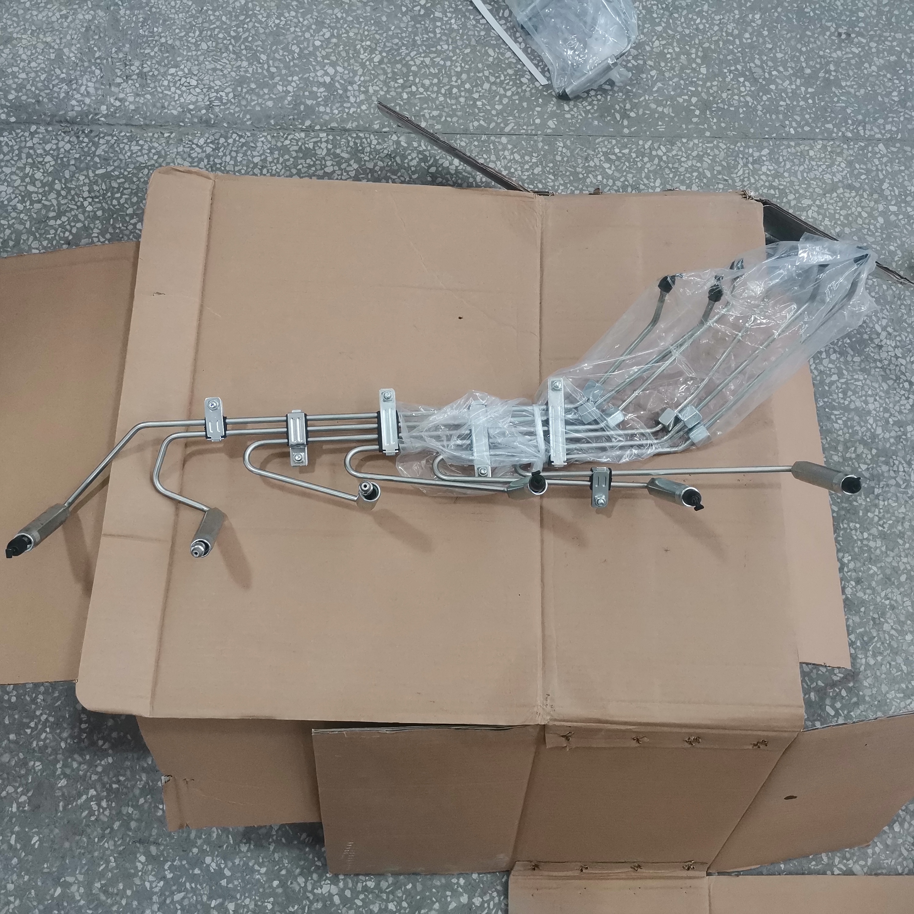 Truck Engine Parts 371HP 420 HP Engine High Pressure Oil Pipe Assembly