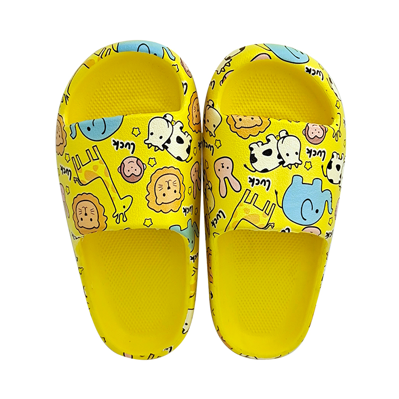 2021 hot sale slippers for kids yezzy slides beach non slip eva cartoon designer fashion wholesale cheap home house summer