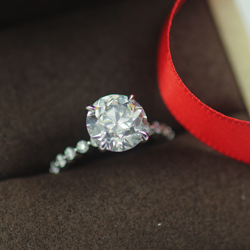 Classical 18K 14k white gold round shape 10mm old european cut moissaite ring