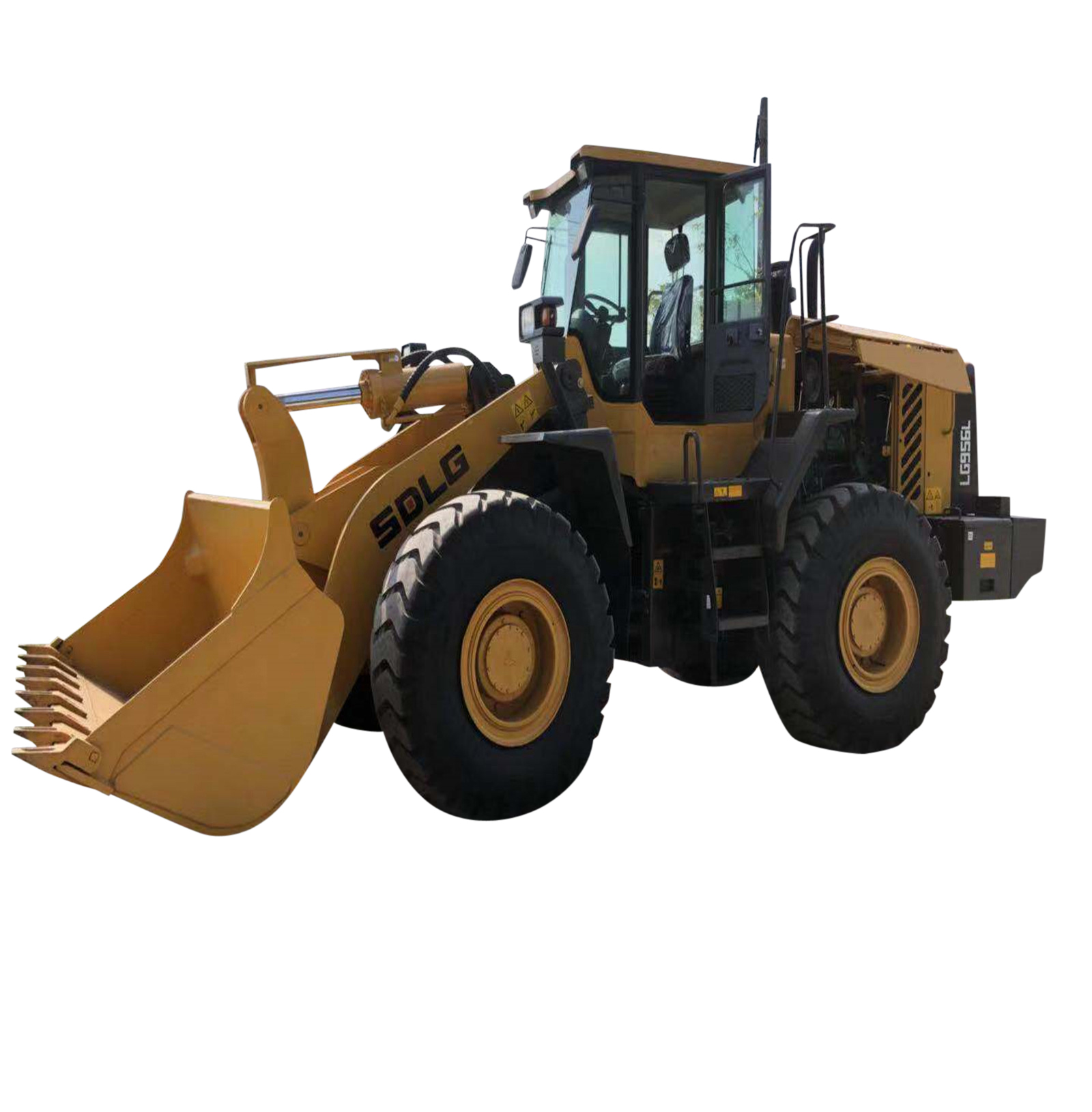 Подержанный китайский колесный погрузчик SDLG 956L