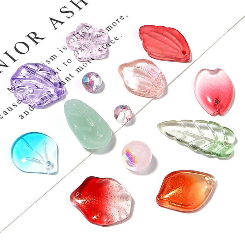 Hot Selling DIY Crystal Lampwork & Glass Beads Accessories Random Mixed Color Pendant Small Size Wholesale