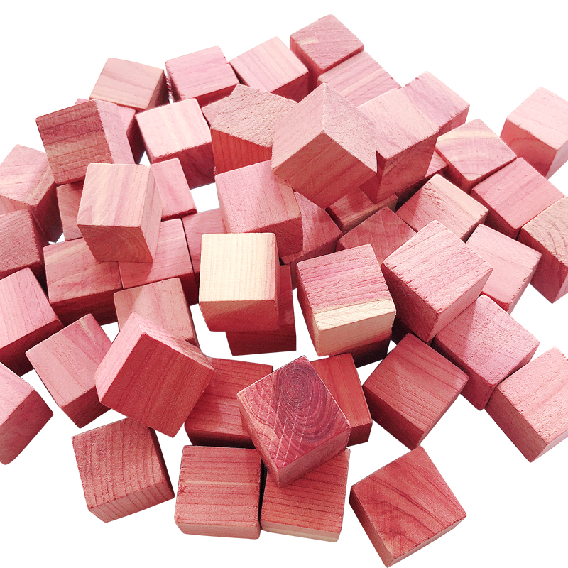 Factory wholesale cedar blocks are placed in the closet Cedar wood accessories Wal mart factory audit Cedar Cubes