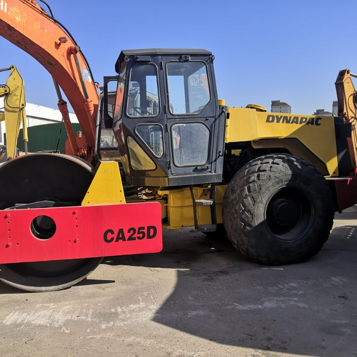 Используется хорошее качество dynapac CA25D/ CA30D/CA251D уплотнитель грунта/ролик