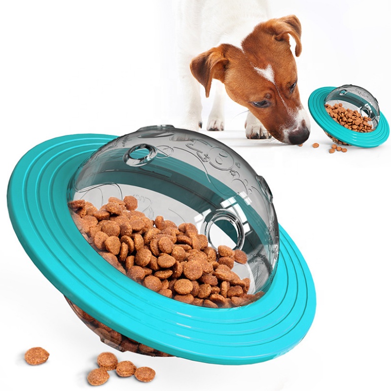 Eco Friendly Interactive Pet Feeder Toy Multifunctional Flying Saucer Throw Training Dog Chewing Toy